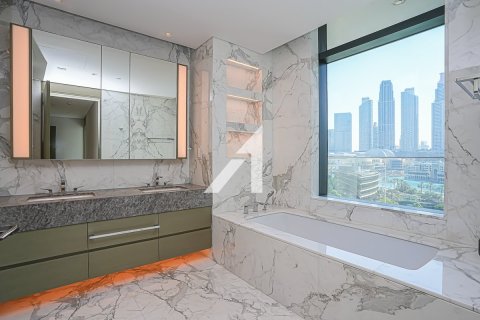 Ático en Opera District, Downtown Dubai (Downtown Burj Dubai), Dubai, 4 dormitorios, 480.9 m², № 53994 - foto 19