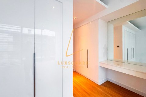 Appartement à Al Wasl, Dubai, 3 chambres, 215 m², № 123205 - photo 13