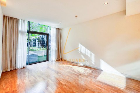 Apartment in Al Wasl, Dubai 3 bedrooms, 222 sq.m. № 123200 - photo 6