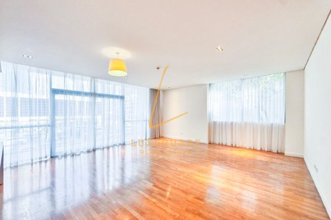 Apartment in Al Wasl, Dubai 3 bedrooms, 222 sq.m. № 123200