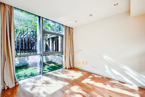 Apartment in Al Wasl, Dubai 3 bedrooms, 222 sq.m. № 123200 - photo 3