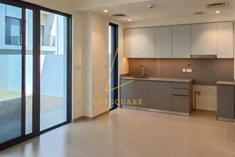 Villa in EMAAR South, Dubai South (Dubai World Central), Dubai 3 bedrooms, 141 sq.m. № 123203 - photo 4