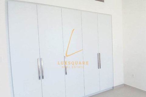 Villa in EMAAR South, Dubai South (Dubai World Central), Dubai 3 bedrooms, 141 sq.m. № 123203 - photo 17