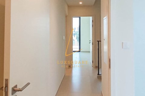 Villa in EMAAR South, Dubai South (Dubai World Central), Dubai 3 bedrooms, 141 sq.m. № 123203 - photo 8
