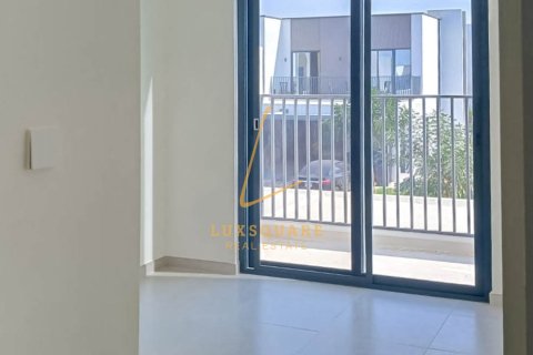 Villa in EMAAR South, Dubai South (Dubai World Central), Dubai 3 bedrooms, 141 sq.m. № 123203 - photo 20