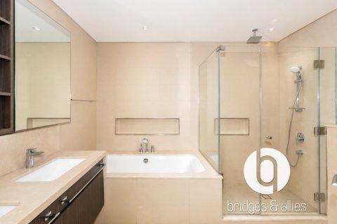 Appartement à Downtown Dubai (Downtown Burj Dubai), Dubai, 3 chambres, 151 m², № 123690 - photo 18