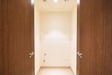 Apartment in Dubai Harbour, Dubai 1 bedroom, 67.63338400 sq.m. № 63911 - photo 2