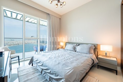 Apartment in Dubai Harbour, Dubai 2 bedrooms, 131.55064800 sq.m. № 63925 - photo 18