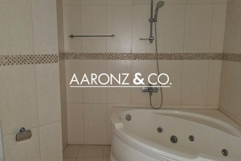 Apartamento en Jumeirah Lake Towers, Dubai, 3 dormitorios, 334 m², № 92211 - foto 14