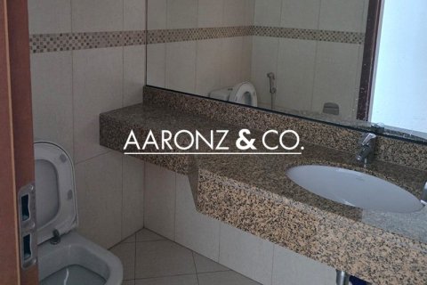 Apartamento en Jumeirah Lake Towers, Dubai, 3 dormitorios, 334 m², № 92211 - foto 16