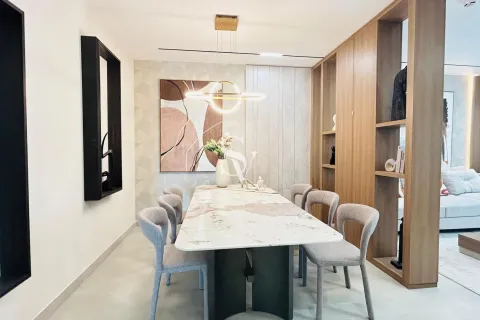 Apartment in Dubai Land, Dubai 2 bedrooms, 141 sq.m. № 68252 - photo 17