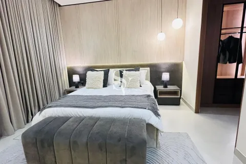 Apartment in Dubai Land, Dubai 2 bedrooms, 141 sq.m. № 68252 - photo 11