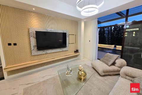 Townhouse in Dubai 4 bedrooms, 207.9 sq.m. № 94874 - photo 3