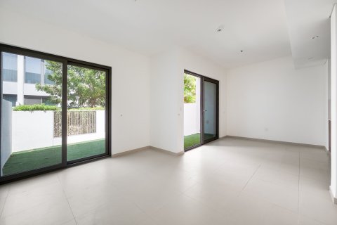 Townhouse in Tilal Al Ghaf, Dubai 3 bedrooms, 140.42 sq.m. № 142209 - photo 3