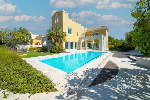 Villa à Victory Heights, Dubai Sports City, Dubai, 6 chambres, 760 m², № 122498