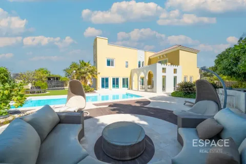 Villa in Victory Heights, Dubai Sports City, Dubai 6 bedrooms, 760 sq.m. № 122498 - photo 10