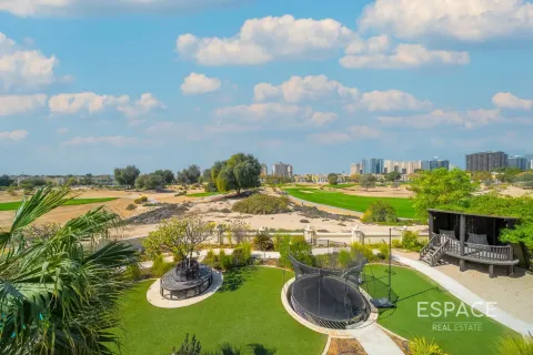 Villa in Victory Heights, Dubai Sports City, Dubai 6 bedrooms, 760 sq.m. № 122498 - photo 12