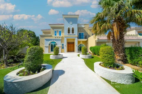 Villa in Victory Heights, Dubai Sports City, Dubai 6 bedrooms, 760 sq.m. № 122498 - photo 15