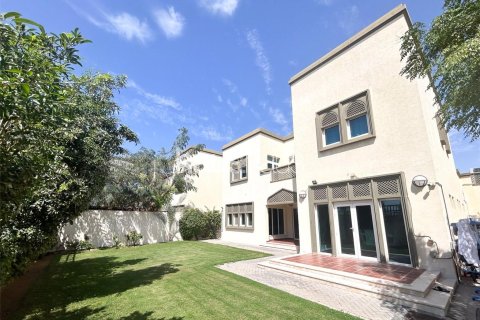 Villa in Jumeirah Park, Dubai 3 bedrooms, 285 sq.m. № 43492 - photo 4