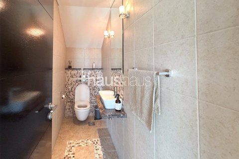 Villa in Jumeirah Park, Dubai 3 bedrooms, 285 sq.m. № 43492 - photo 15