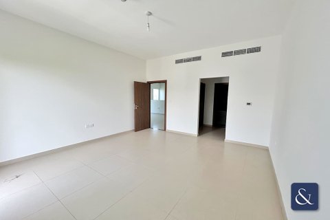 Villa in Arabella Townhouses, Mudon, Dubai 5 bedrooms, 319 sq.m. № 76290 - photo 14