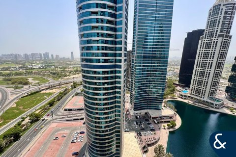 Apartment in Jumeirah Lake Towers, Dubai 2 bedrooms, 157 sq.m. № 76294 - photo 10