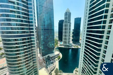 Apartment in Jumeirah Lake Towers, Dubai 2 bedrooms, 157 sq.m. № 76294 - photo 11