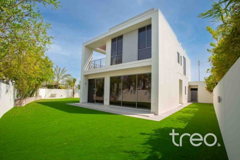 Villa à Dubai Hills Estate, Dubai, 4 chambres, 327.3 m², № 139906 - photo 2