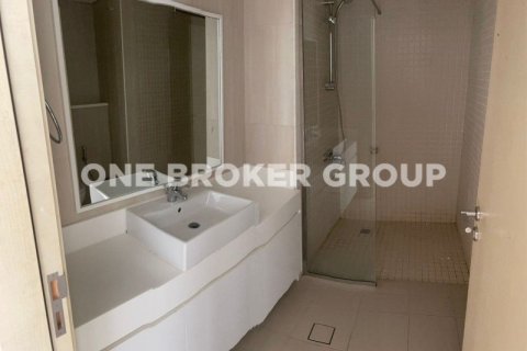 Apartment in Dubai 2 bedrooms, 149.6 sq.m. № 638 - photo 13