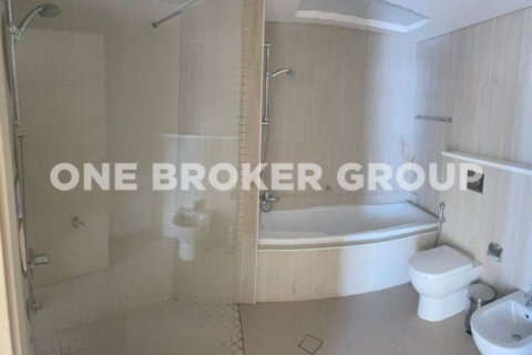 Apartment in Dubai 2 bedrooms, 149.6 sq.m. № 638 - photo 12