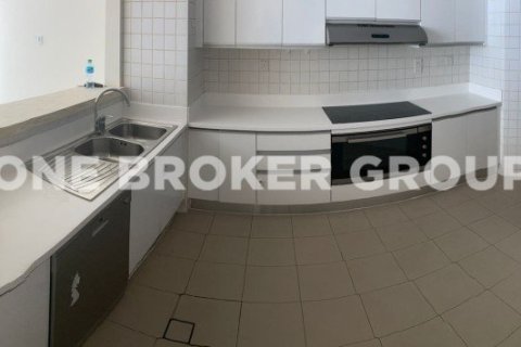 Apartment in Dubai 2 bedrooms, 149.6 sq.m. № 638 - photo 3