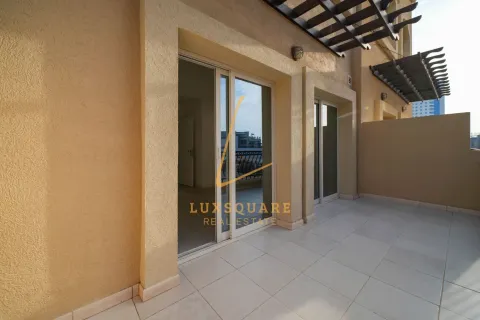 Villa in Jumeirah Village Circle, Dubai 3 bedrooms, 142 sq.m. № 101315 - photo 14