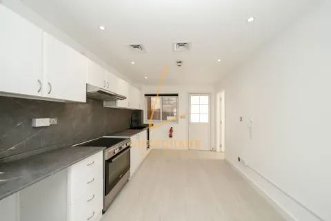 Villa in Jumeirah Village Circle, Dubai 3 bedrooms, 142 sq.m. № 101315 - photo 12