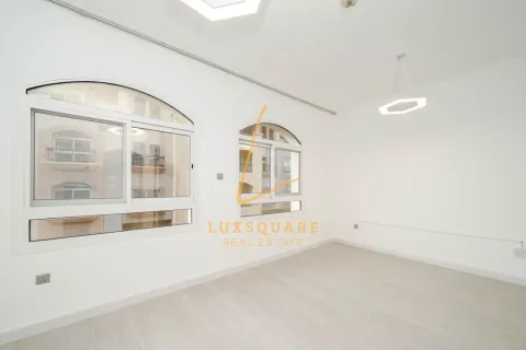 Villa in Jumeirah Village Circle, Dubai 3 bedrooms, 142 sq.m. № 101315 - photo 28