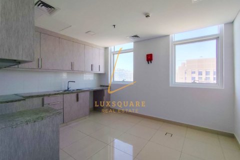 Apartment in Al Furjan, Dubai 2 bedrooms, 145 sq.m. № 101316 - photo 16
