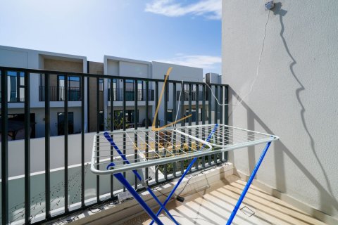 Villa in Dubai South (Dubai World Central), Dubai 3 bedrooms, 141 sq.m. № 101317 - photo 12