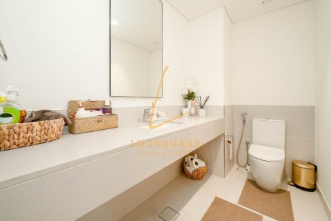 Villa in Dubai South (Dubai World Central), Dubai 3 bedrooms, 141 sq.m. № 101317 - photo 15