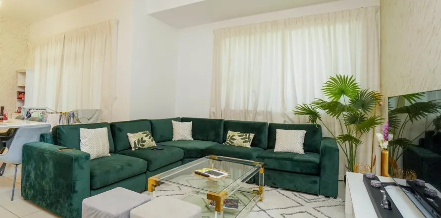 Квартира в Бизнес-Бэе, Дубай, 3 спальни, 172м², № 101313