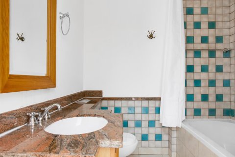 Appartement à Downtown Dubai (Downtown Burj Dubai), Dubai, 1 chambre, 80.82561000 m², № 100431 - photo 13