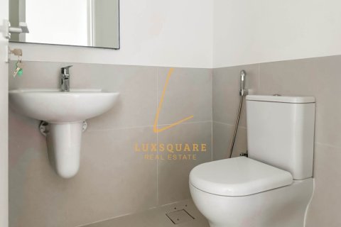 Снять в аренду виллу в Dubai South (Dubai World Central), Дубай: 4 спальни, 237м², № 90868 - фото 18