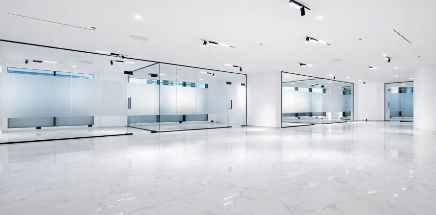 Квартира в Дубае, студия, 252м², № 90857