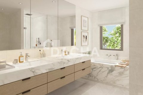 Adosado en Jebel Ali, Dubai, 4 dormitorios, 352 m², № 104918 - foto 2