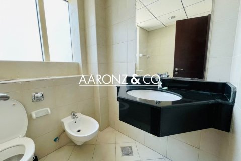 Appartement à Jumeirah Lake Towers, Dubai, 2 chambres, 123 m², № 103178 - photo 15