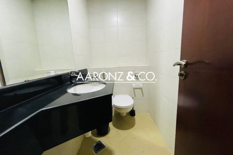 Appartement à Jumeirah Lake Towers, Dubai, 2 chambres, 123 m², № 103178 - photo 12