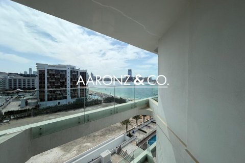 Appartement à Palm Jumeirah, Dubai, 1 chambre, 90 m², № 103179 - photo 6