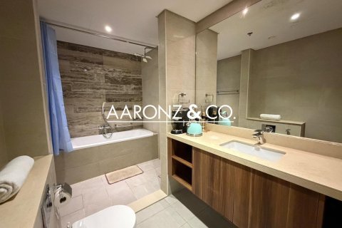 Appartement à Palm Jumeirah, Dubai, 1 chambre, 90 m², № 103179 - photo 9