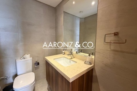 Appartement à Palm Jumeirah, Dubai, 1 chambre, 90 m², № 103179 - photo 8