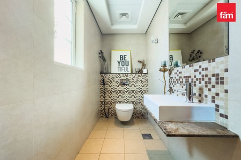 فيلا في دبي 4 غرف نوم, 510.8 م² رقم 92086 - صورة 22