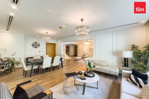 فيلا في دبي 4 غرف نوم, 510.8 م² رقم 92086 - صورة 4