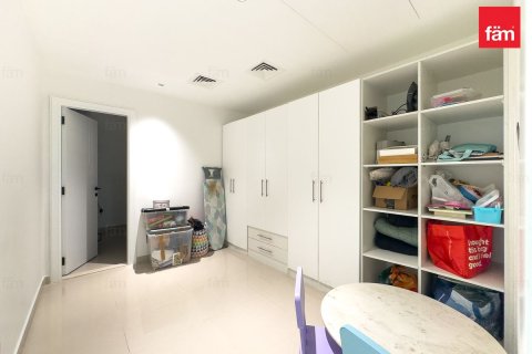 Adosado en Wadi Al Safa 2, Dubai, 3 dormitorios, 211.5 m², № 92091 - foto 18